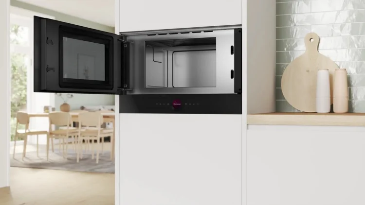 Фото Встраиваемая микроволновая печь BOSCH BFL9221B1