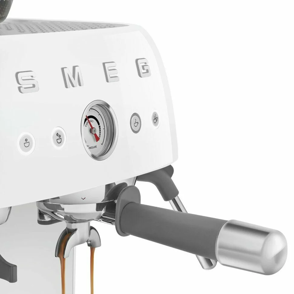 Картинка Кофеварка SMEG EGF03WHEU
