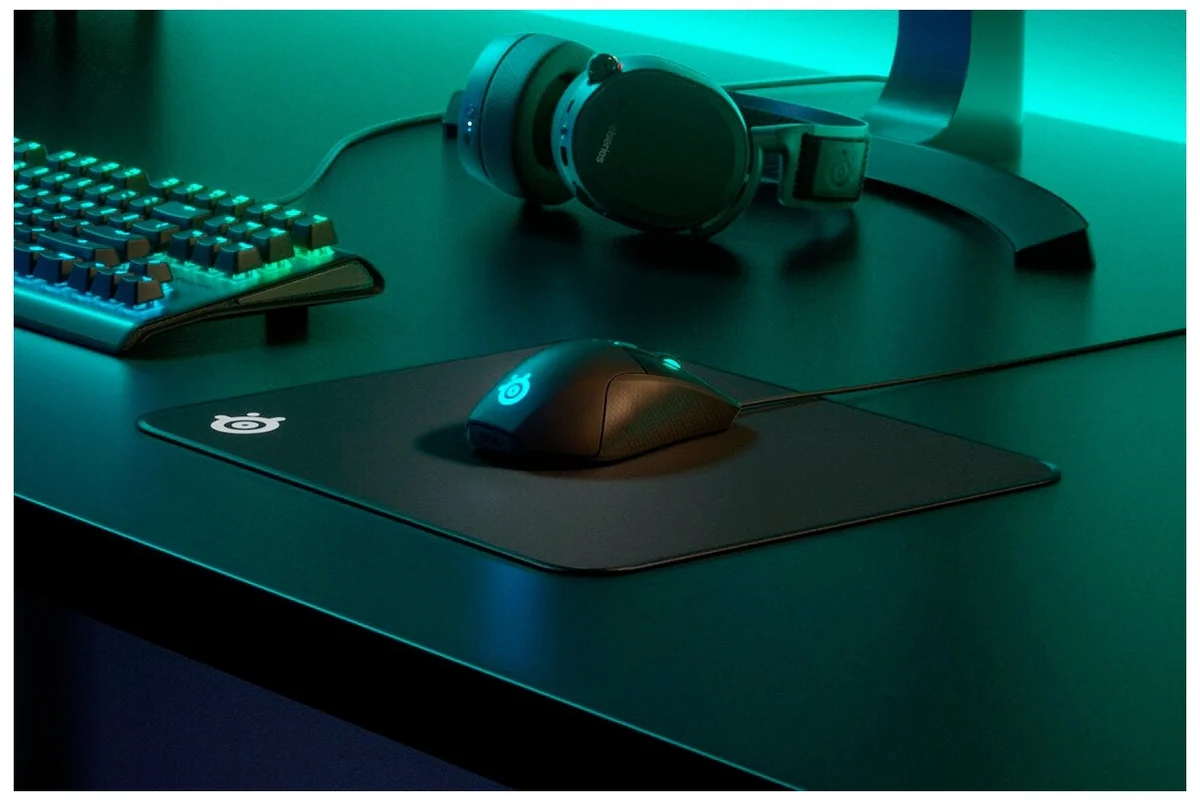 Картинка Коврик для мыши STEELSERIES QcK Edge M 63822
