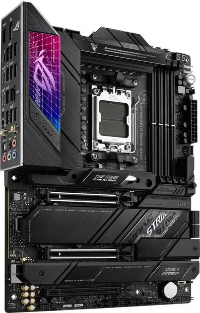 Фотография Материнская плата ASUS ROG STRIX X670E-E GAMING WIFI Фотография Материнская плата ASUS ROG STRIX X670E-E GAMING WIFI
