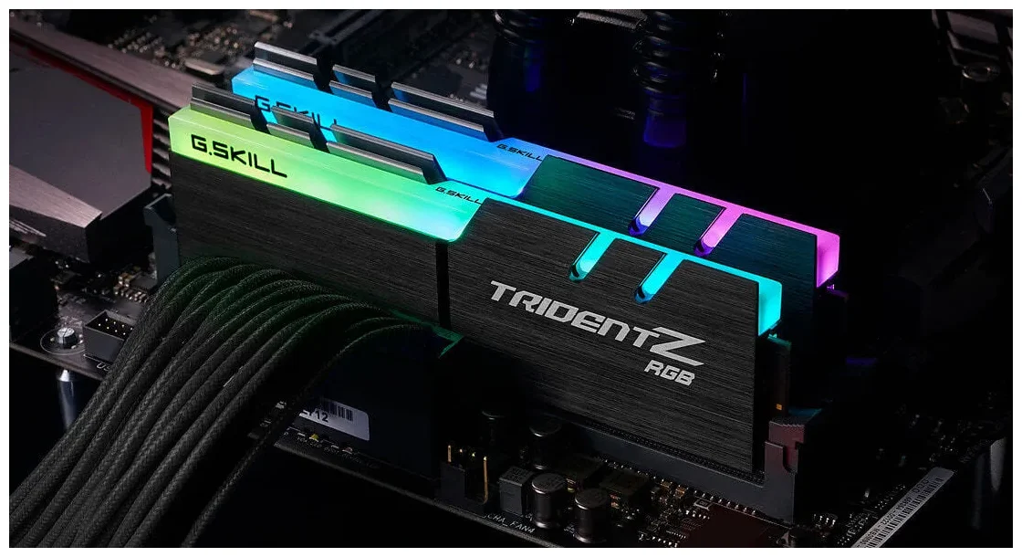 Фото Оперативная память G.SKILL TridentZ RGB F4-3600C19Q-32GTZRB