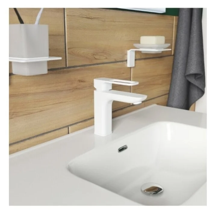 Фото Смеситель IDDIS белый матовый Slide SLIWT00i01