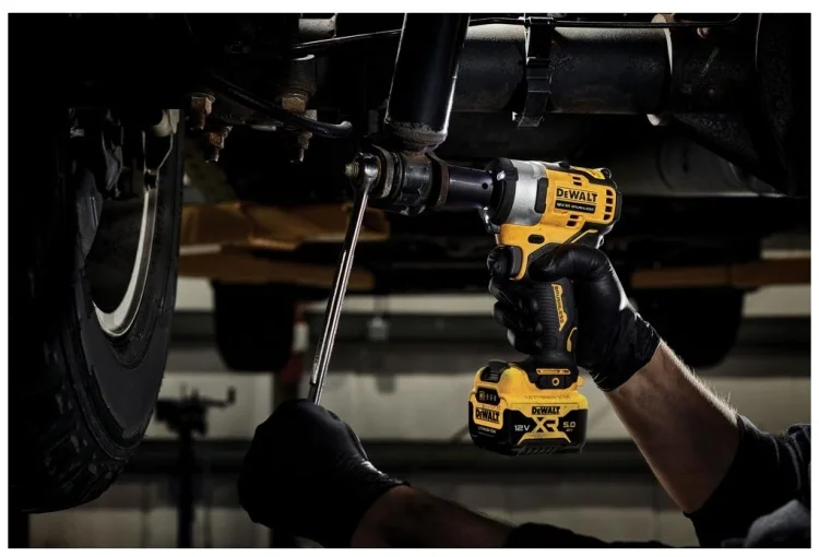 Картинка Гайковерт DeWALT DCF901P1-QW