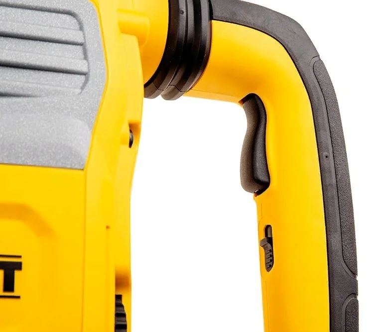 Картинка Перфоратор DeWALT D25773K-QS