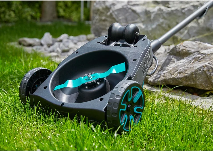 Фотография Газонокосилка аккумуляторная GARDENA 14620-20