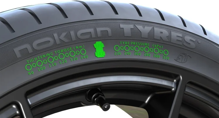 Фотография Автомобильная шина летняя NOKIAN Hakka Black 2 255/45/R19 104Y XL