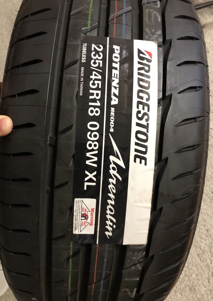 Цена Автомобильная шина летняя BRIDGESTONE POTENZA Adrenalin RE004 235/45/R17 97 W Цена Автомобильная шина летняя BRIDGESTONE POTENZA Adrenalin RE004 235/45/R17 97 W