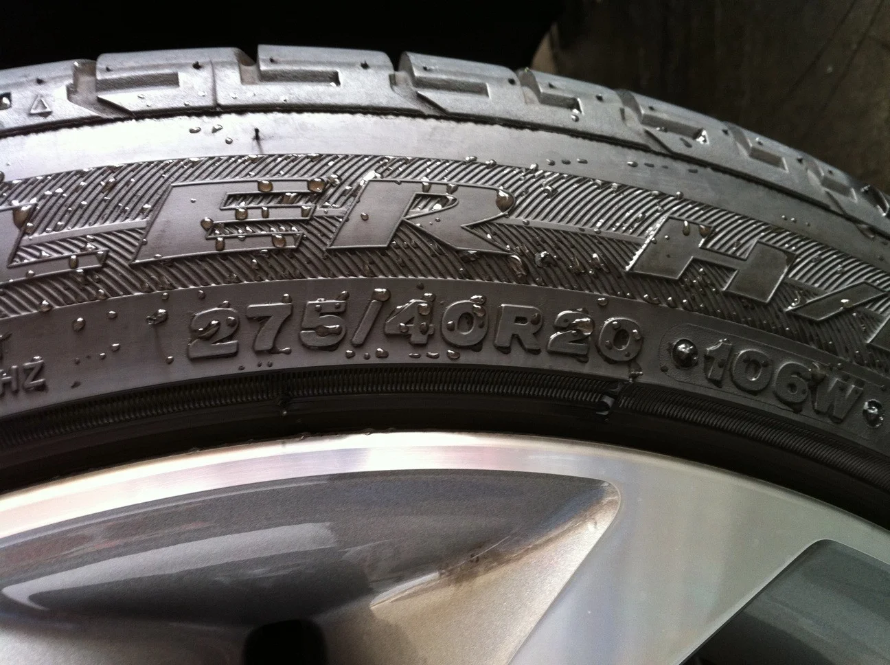 Цена Автомобильная шина летняя BRIDGESTONE Dueler HP SPORT 235/60/R18 W103