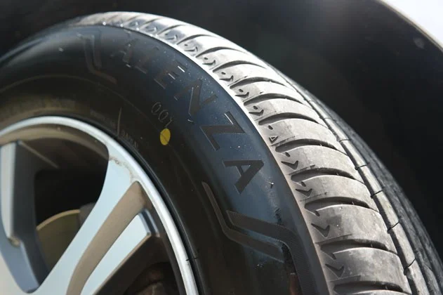 Купить Автомобильная шина летняя BRIDGESTONE ALENZA 001 255/55/R19 107 W