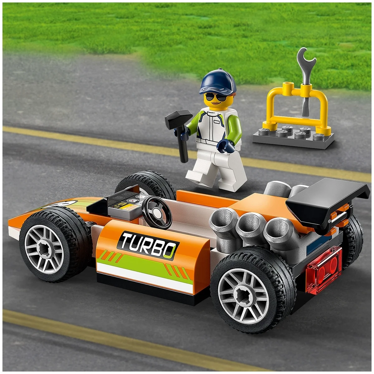 Конструктор LEGO 60322 Город Гоночный автомобиль заказать