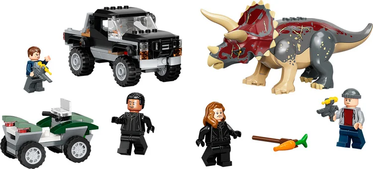 Конструктор LEGO Нападение трицератопса на пикап Jurassic World 76950