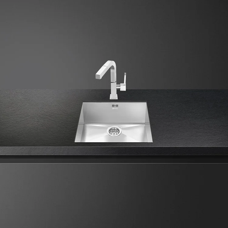 Фото Кухонная мойка SMEG VSTQ50-2