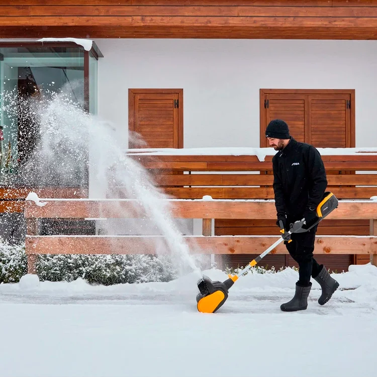 Картинка Снегоуборочная машина STIGA ST 300e Kit Essential (2S1330108/ST1) Картинка Снегоуборочная машина STIGA ST 300e Kit Essential (2S1330108/ST1)