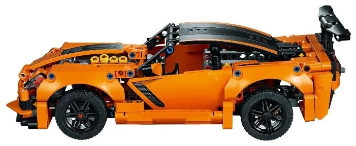Картинка Конструктор LEGO Chevrolet Corvette ZR1 TECHNIC 42093