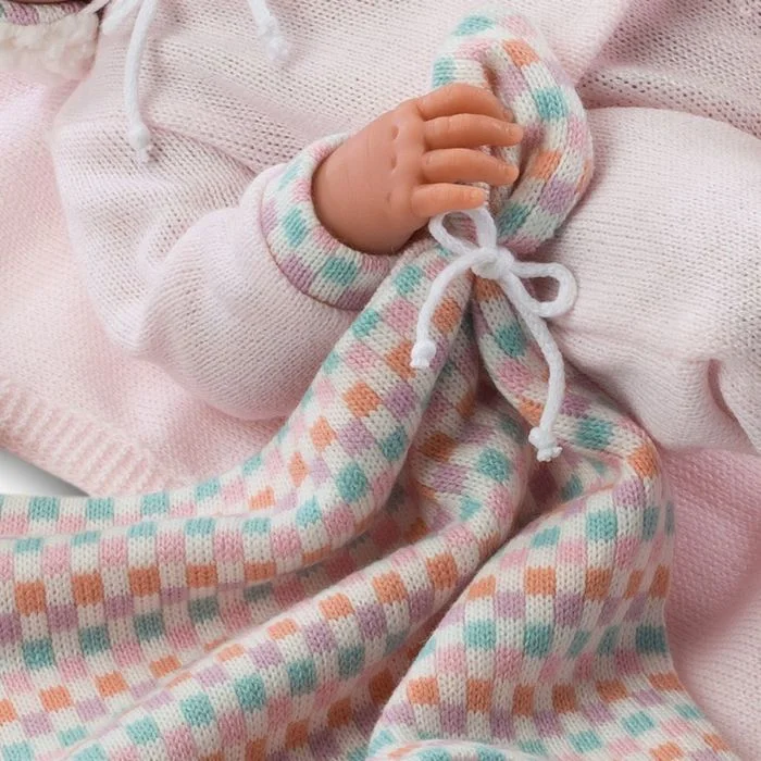 Картинка Кукла LLORENS малышка Ника 40 см в теплой шапочке и с варежками 73854