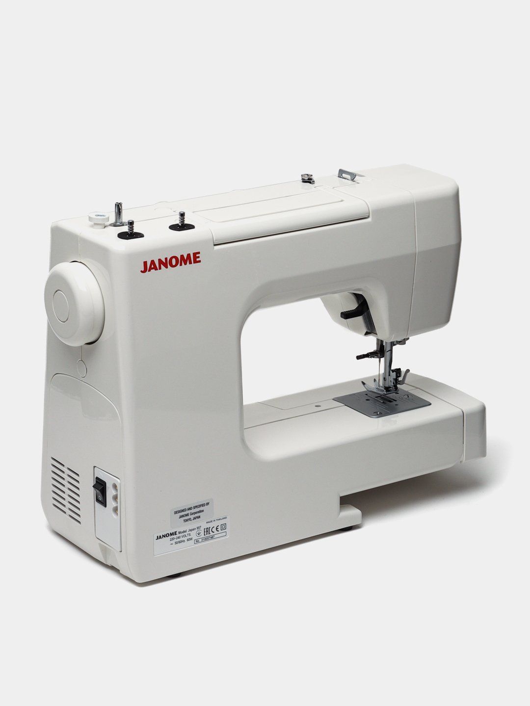 Фотография Швейная машина JANOME Japan 957