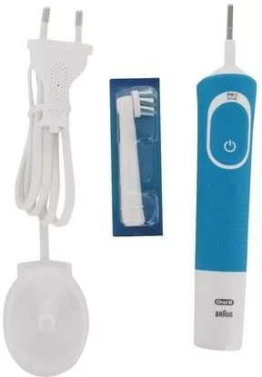 Фотография Зубная щетка BRAUN Oral-B Vitality CrossAction D100.413.1 Blue