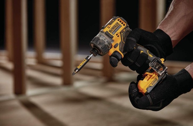 Купить Шуруповерт DeWALT DCF601D2-QW