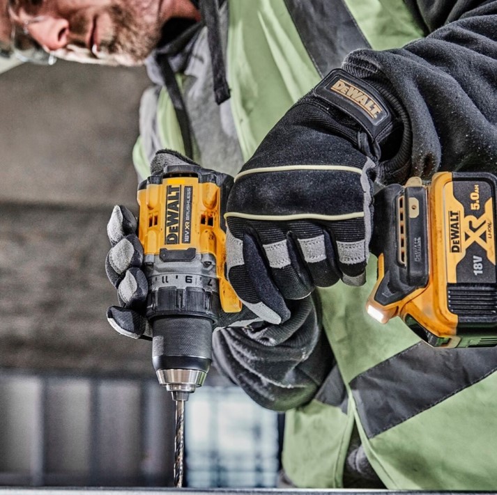 Картинка Дрель DeWALT DCD800P2T-QW