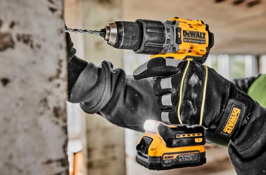 Картинка Дрель DeWALT DCD805NT-XJ