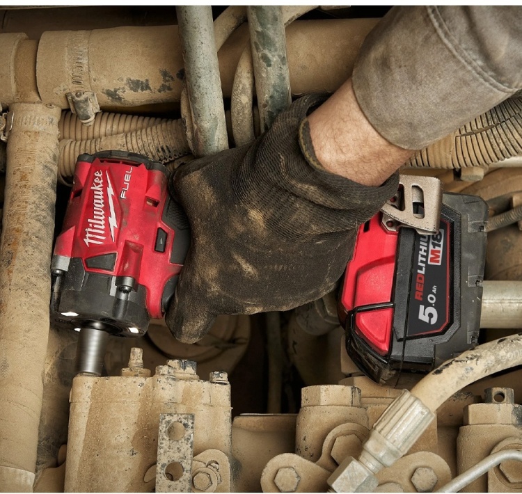 Картинка Гайковерт MILWAUKEE M18 FIW2F12-502X FUEL (Li-Ion 5 Ач) (4933478444)