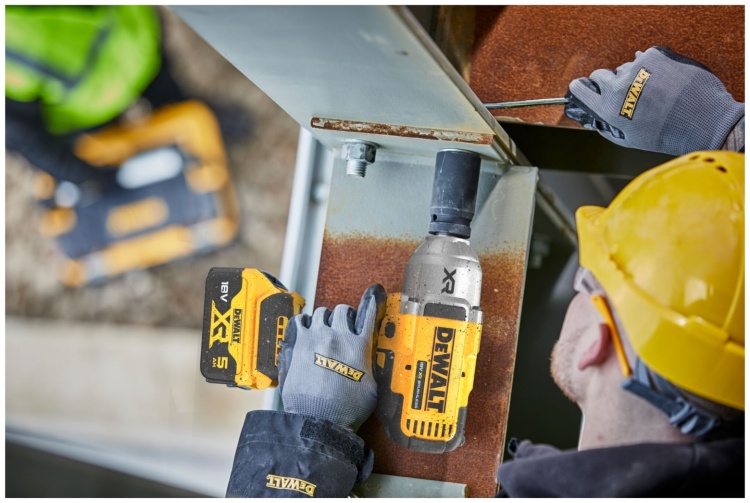 Гайковерт DeWALT DCF900NT-XJ заказать