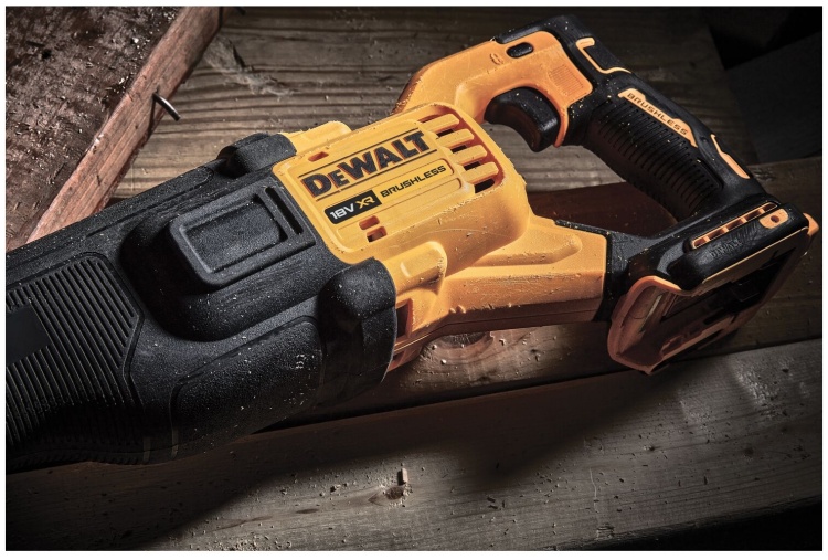 Пила сабельная DeWALT DCS386NT-XJ заказать