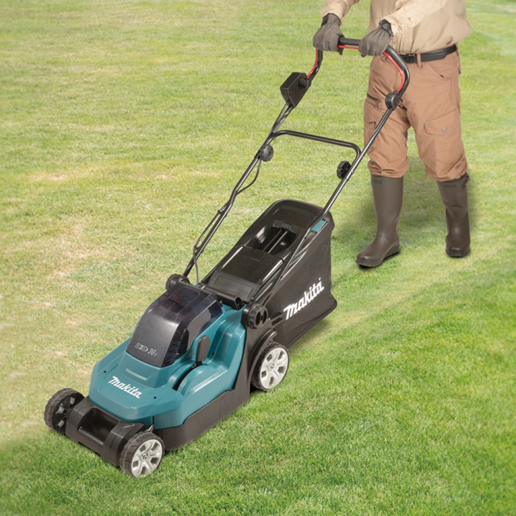 Фото Газонокосилка MAKITA DLM382CM2