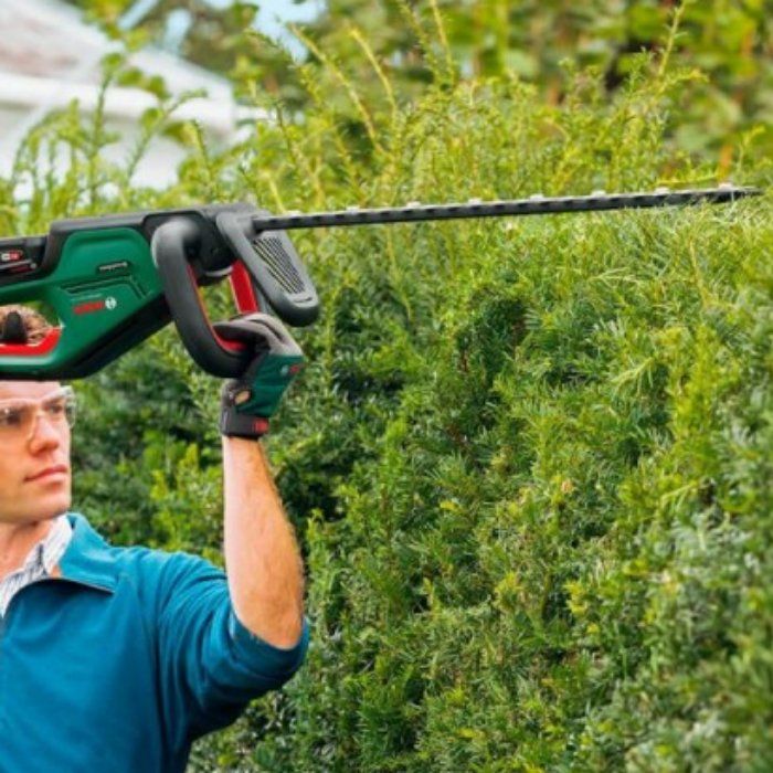 Купить Кусторез BOSCH UniversalHedgeCut 18V-50 (0600849K00)