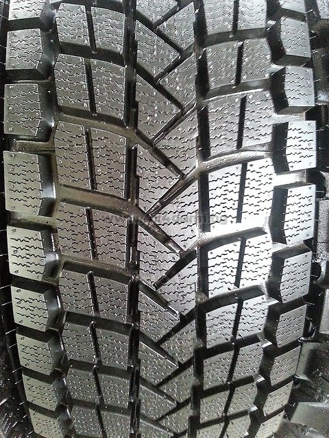 Фотография Автомобильная шина зимняя MAXXIS SS-01 225/70/R16 103Q