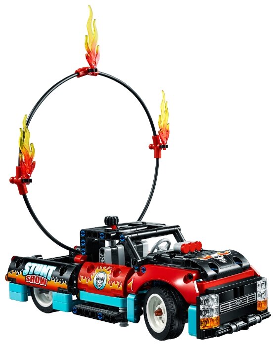 Конструктор LEGO Шоу трюков на грузовиках и мотоциклах Technic 42106 заказать