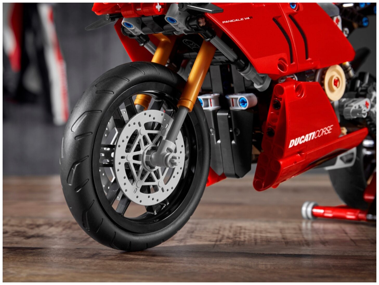 Конструктор LEGO Ducati Panigale V4 R Technic 42107 Казахстан