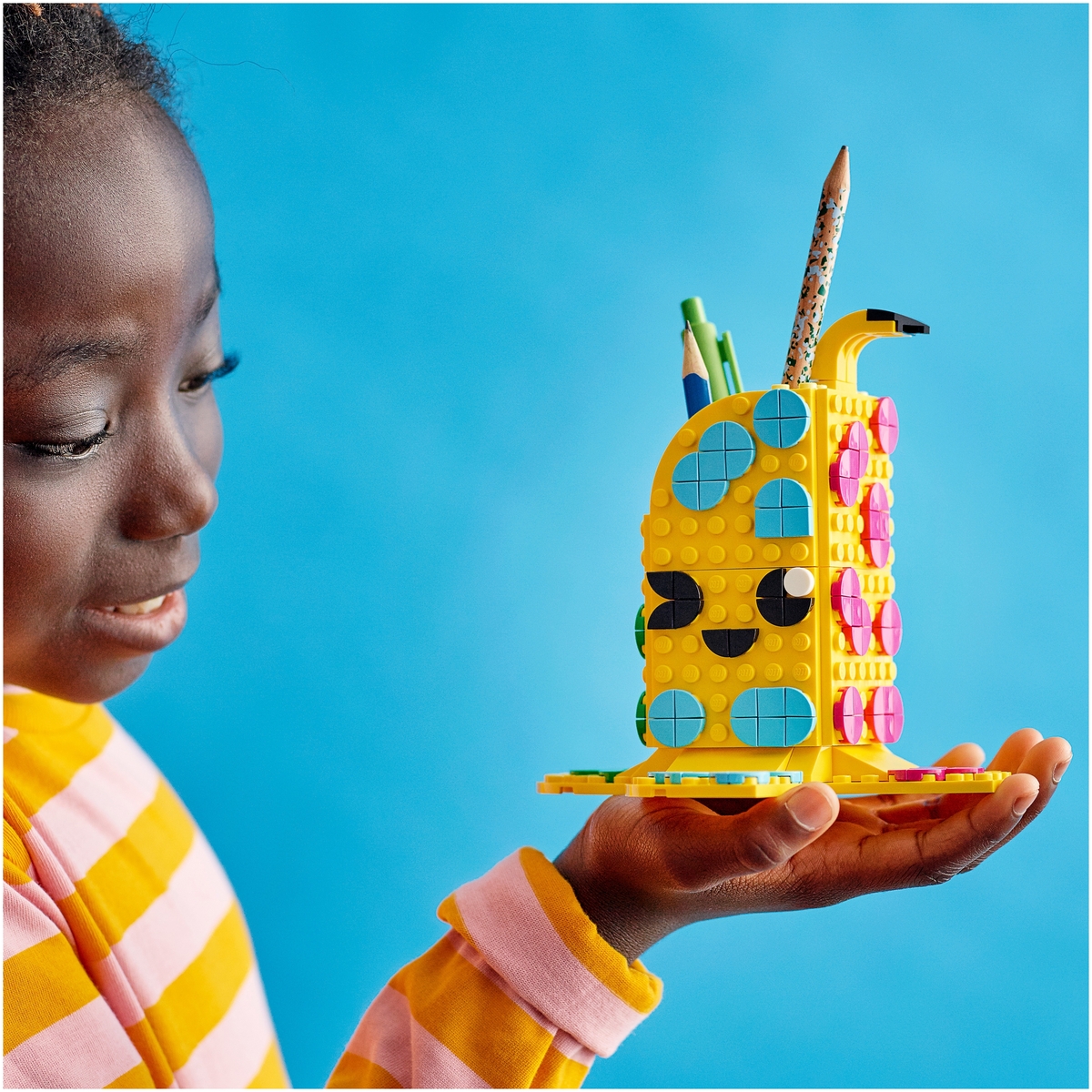 Конструктор LEGO 41948 DOTs Подставка для карандашей «Милый банан» Казахстан