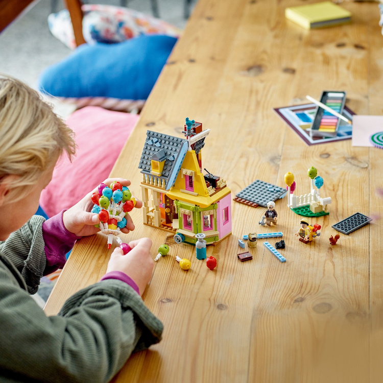 Купить Конструктор LEGO 43217 Дисней Дом из мультфильма Вверх