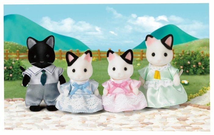 Фото Игровой набор Sylvanian Families &amp;amp;quot;Семья Чёрно-белых котов&amp;amp;quot; 5181