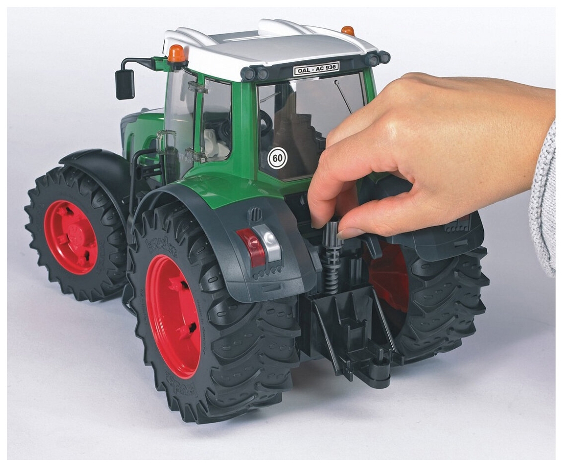 Машинка BRUDER Трактор Fendt 936 Vario 03-040 заказать