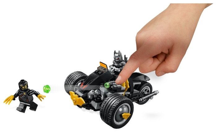 Картинка Конструктор LEGO Бетмен: Нападение Когтей 76110