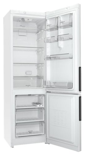 Фото Холодильник HOTPOINT-ARISTON HF 4200 W