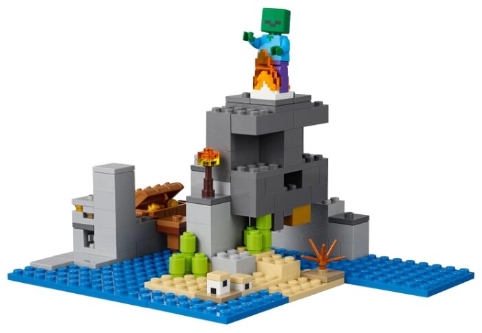 Цена Конструктор LEGO Приключения на пиратском корабле Minecraft 21152