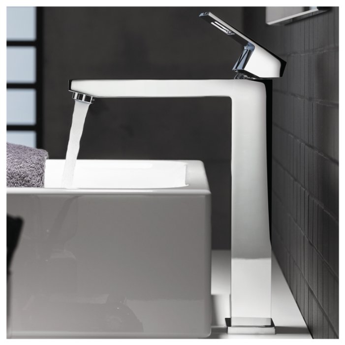 Фотография Смеситель GROHE Eurocube 23406000