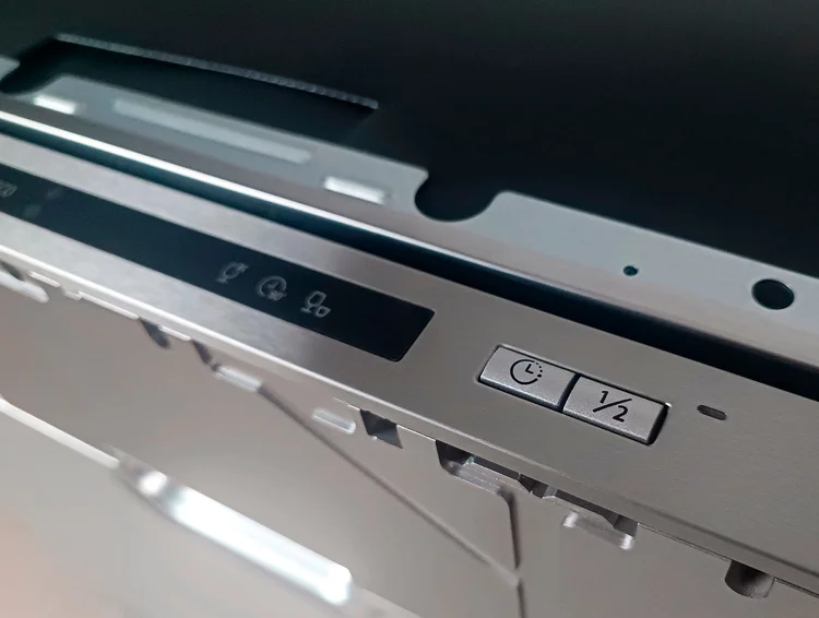 Фотография Встраиваемая посудомоечная машина MIDEA MDWB-6016BL