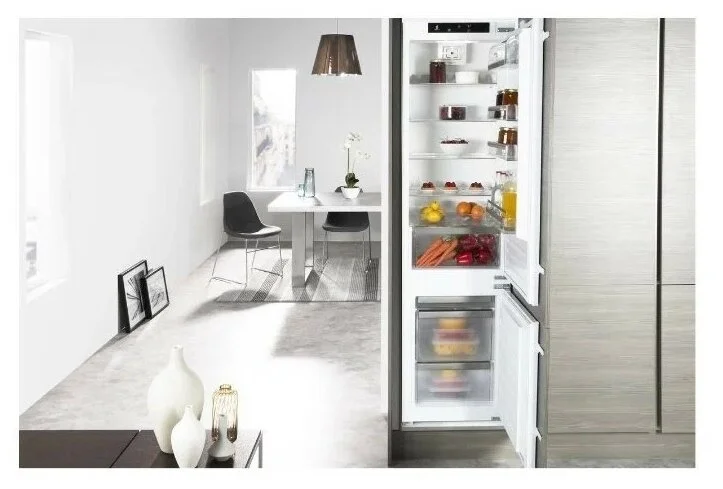 Цена Встраиваемый холодильник WHIRLPOOL ART 9811 SF2