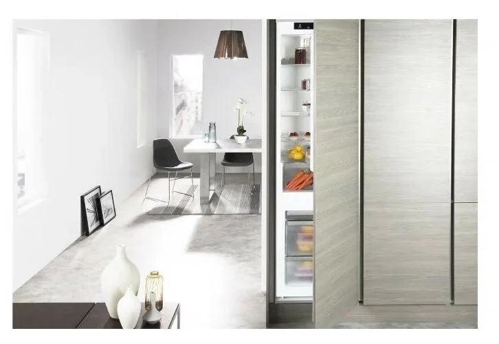 Купить Встраиваемый холодильник WHIRLPOOL ART 9811 SF2