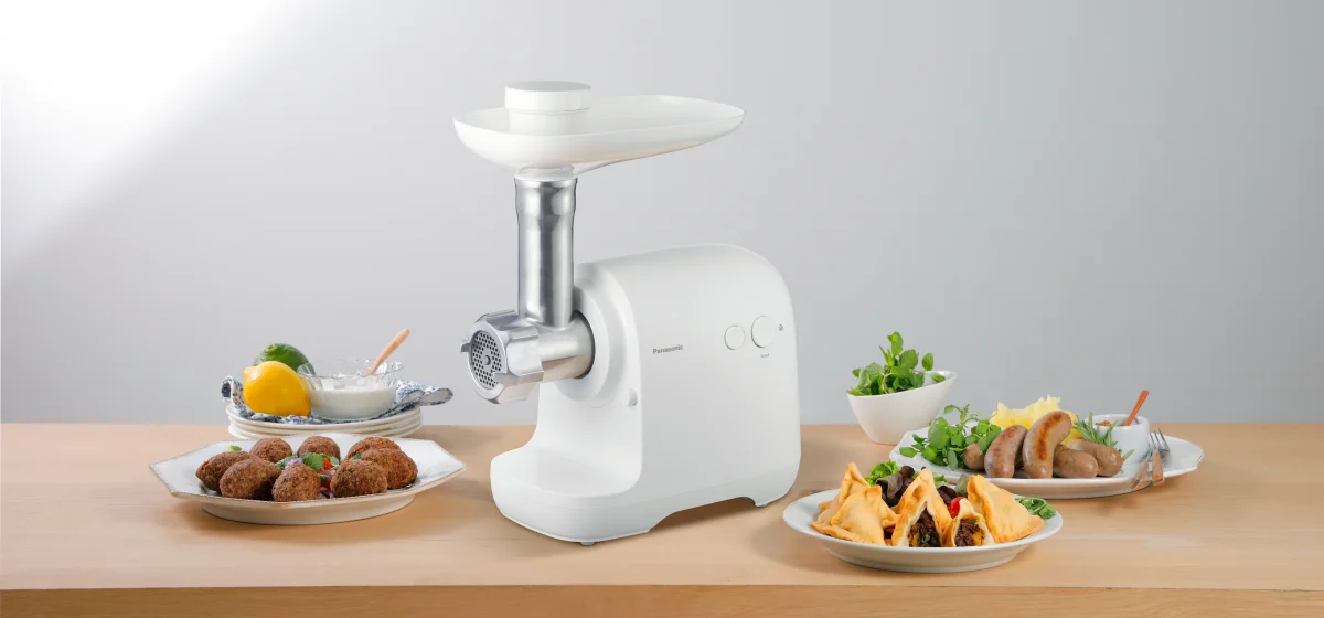 Картинка Мясорубка PANASONIC MK-GX1700WTQ