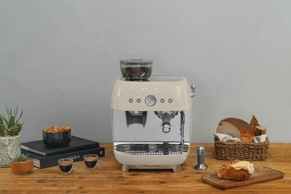 Кофеварка SMEG EGF03CREU Казахстан