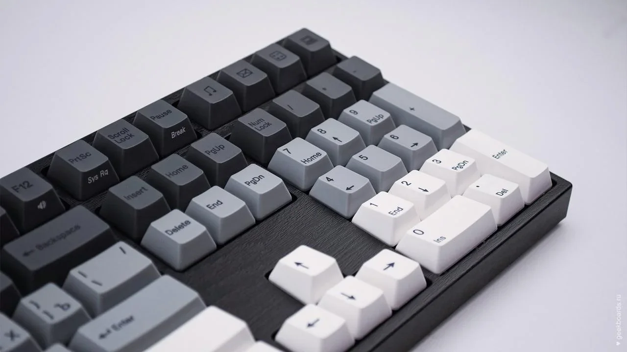 Картинка Клавиатура VARMILO MA108M V2 Yakumo, EC Rose V2,RU (A36A007B0A3A06A008)