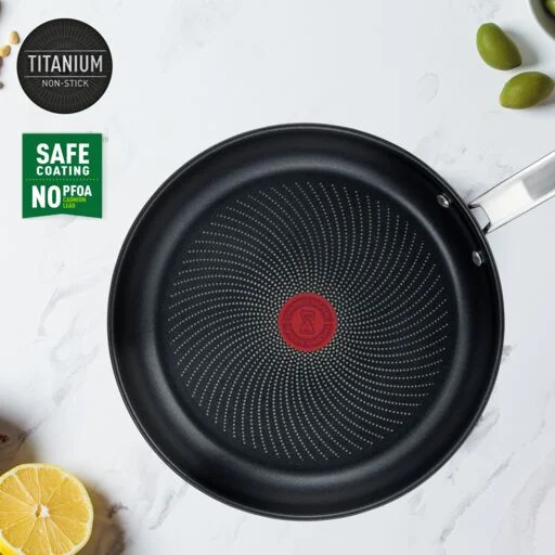 Фотография Сковорода TEFAL B8170544