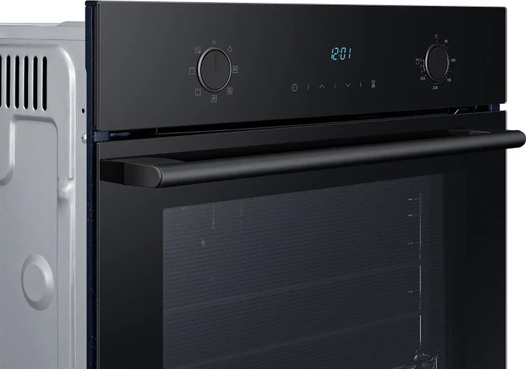 Картинка Духовка SAMSUNG NV68A1145RK