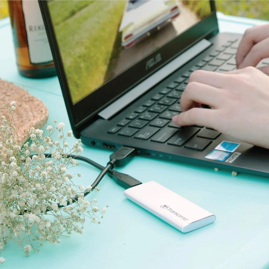 Жесткий диск SSD TRANSCEND TS240GESD240C заказать