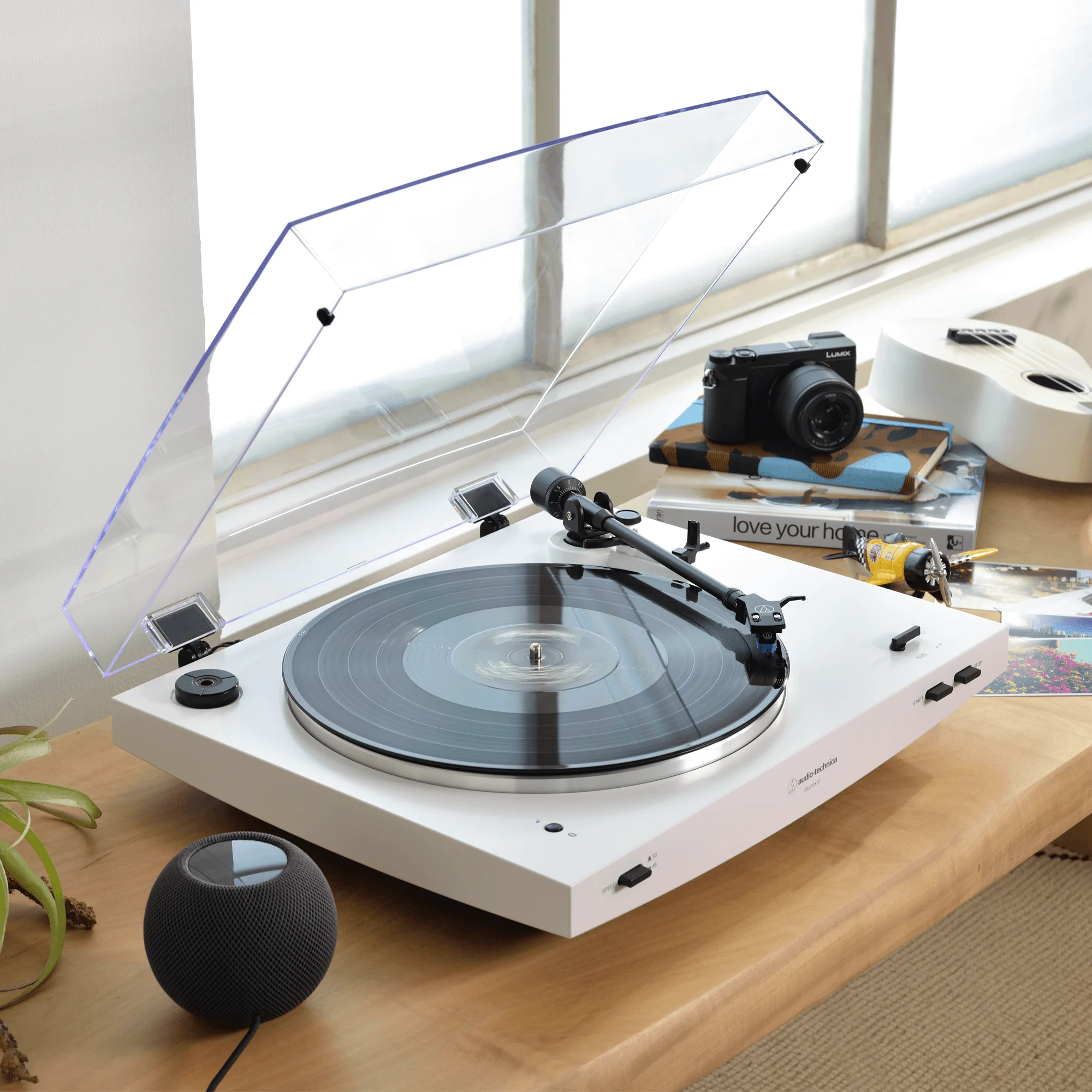 Фотография Проигрыватель виниловый Audio-Technica AT-LP140XPSVE